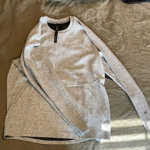 Mens NWT Lululemon and Barry’s Bootcamp At Ease Crew